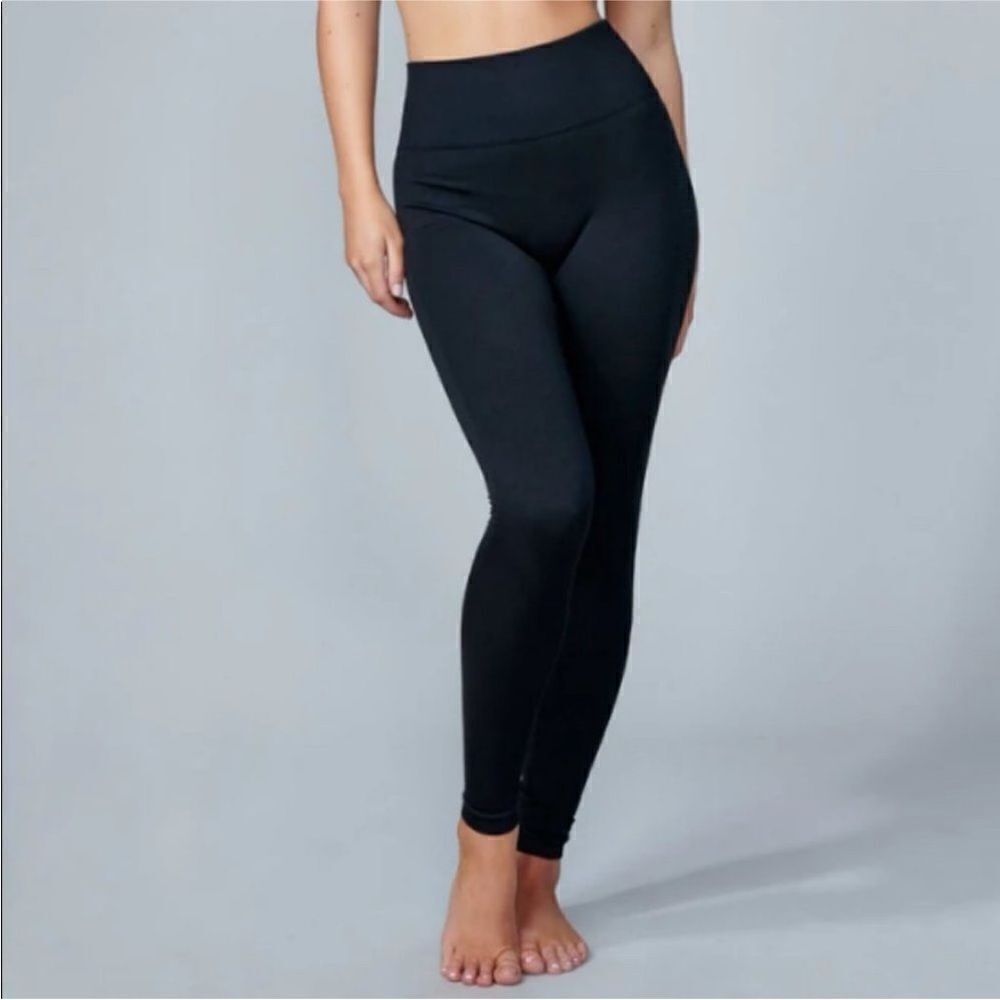 Electric Yoga Women Black High Waisted Yoga Workout Athletic Leggings Size M/L